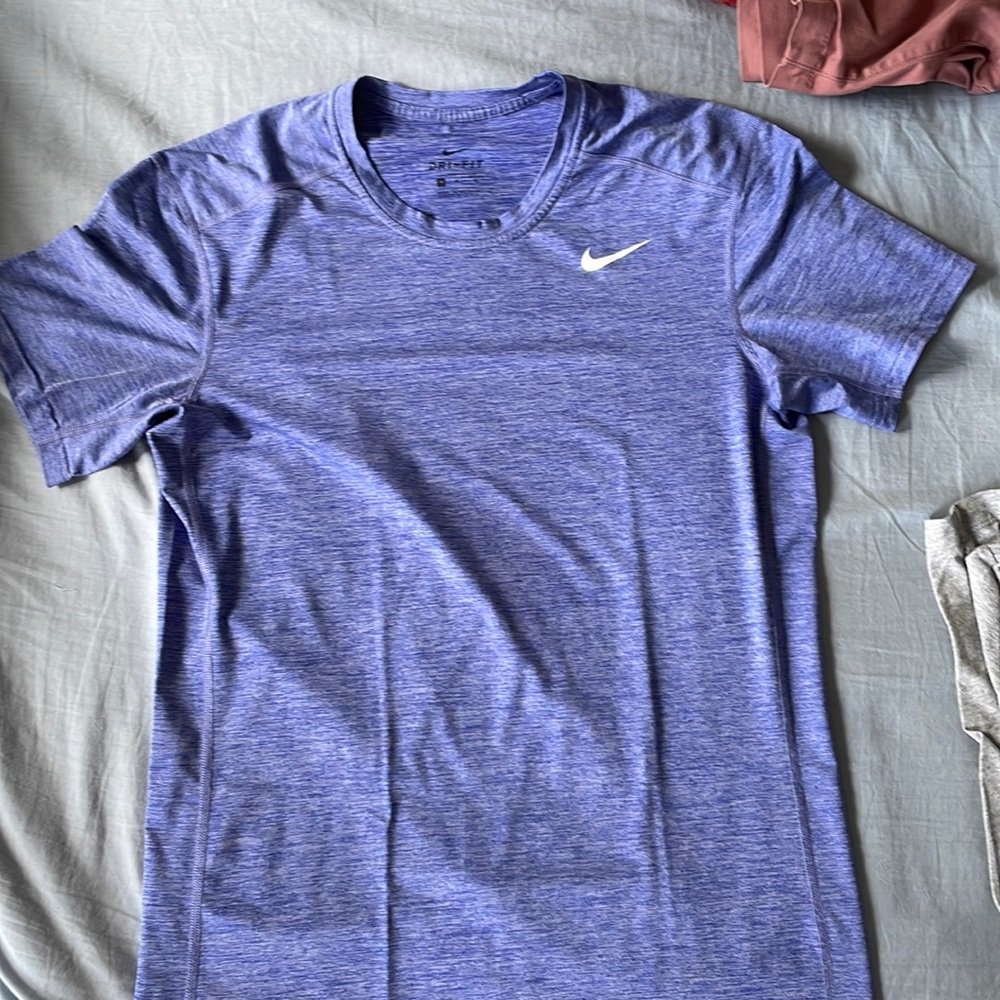 MENS NIKE SHIRT DRI FIT MEDIUM